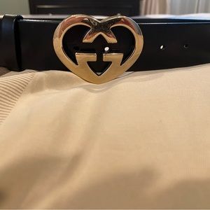 Authentic Gucci heart logo Belt